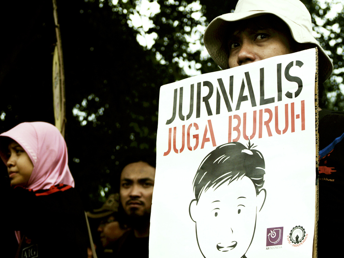 Aksi Jurnalis Menuntut Upah Layak